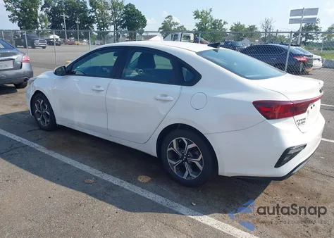 2020 Kia Forte Lxs z USA, uszkodzony, nr VIN 3KPF24AD4LE219746